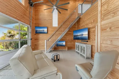 25 Vip Island Grant-valkaria FL 32949