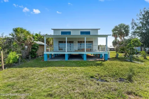 25 Vip Island Grant-valkaria FL 32949