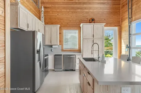 25 Vip Island Grant-valkaria FL 32949
