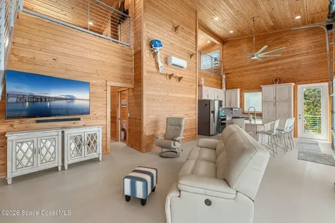 25 Vip Island Grant-valkaria FL 32949