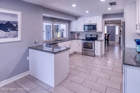 122 Sunset Drive Cocoa Beach FL 32931