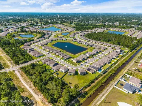 777 Old Country Road SE Palm Bay FL 32909