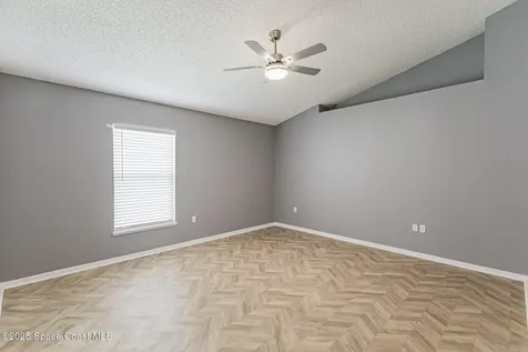 1733 La Maderia Drive SW Palm Bay FL 32908