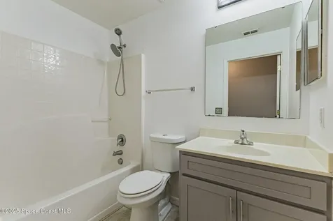 1733 La Maderia Drive SW Palm Bay FL 32908