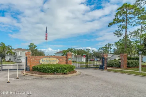 1733 La Maderia Drive SW Palm Bay FL 32908