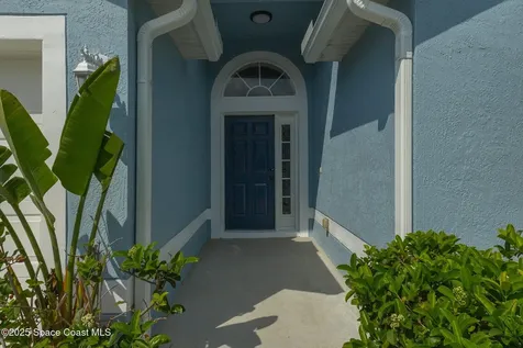 1733 La Maderia Drive SW Palm Bay FL 32908