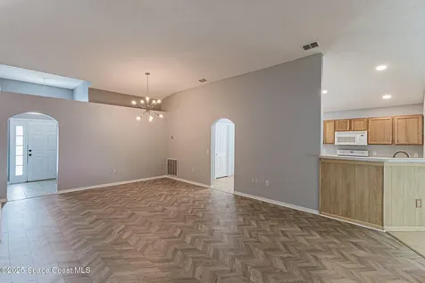 1733 La Maderia Drive SW Palm Bay FL 32908
