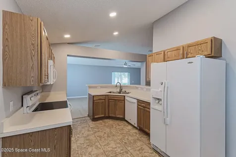 1733 La Maderia Drive SW Palm Bay FL 32908