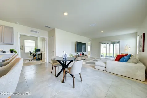 2090 Apalachicola Lane Sanford FL 32771