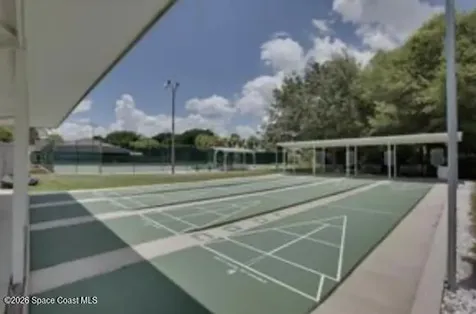 5745 King James Avenue Leesburg FL 34748