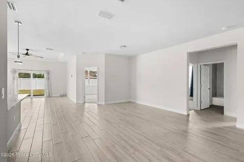 1052 Corbin Circle SW Palm Bay FL 32908