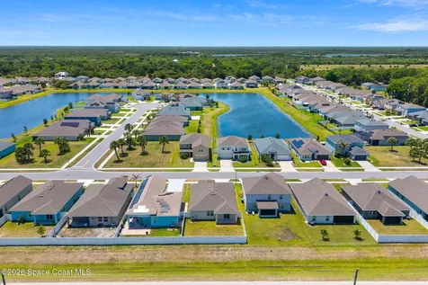 1052 Corbin Circle SW Palm Bay FL 32908