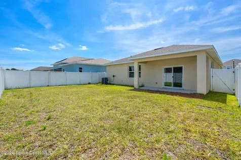 1052 Corbin Circle SW Palm Bay FL 32908