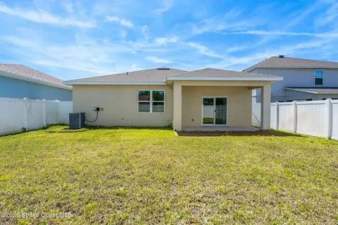 1052 Corbin Circle SW Palm Bay FL 32908