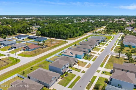 1052 Corbin Circle SW Palm Bay FL 32908