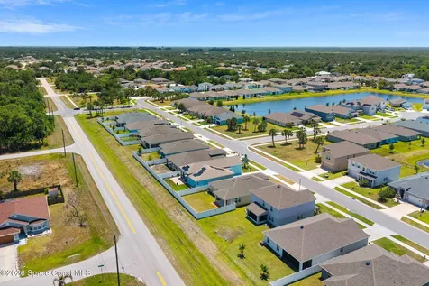 1052 Corbin Circle SW Palm Bay FL 32908