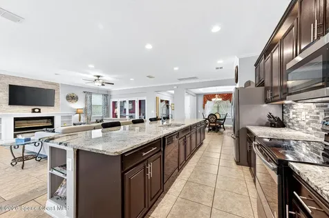 453 Danis Road SW Palm Bay FL 32908