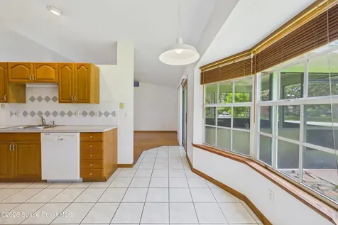 470 Golden Dove Avenue NE Palm Bay FL 32907