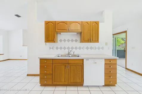 470 Golden Dove Avenue NE Palm Bay FL 32907
