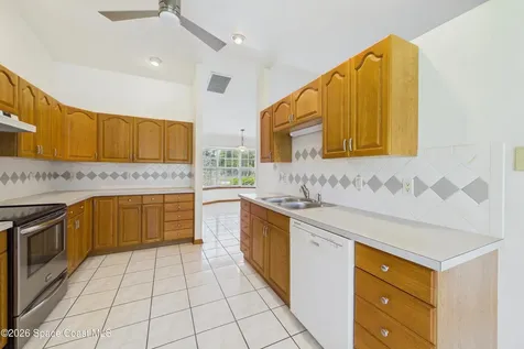 470 Golden Dove Avenue NE Palm Bay FL 32907