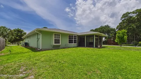470 Golden Dove Avenue NE Palm Bay FL 32907