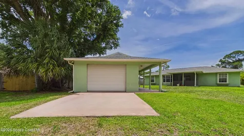 470 Golden Dove Avenue NE Palm Bay FL 32907