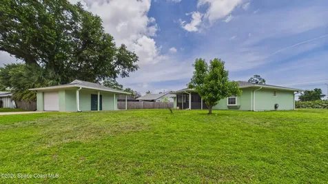 470 Golden Dove Avenue NE Palm Bay FL 32907