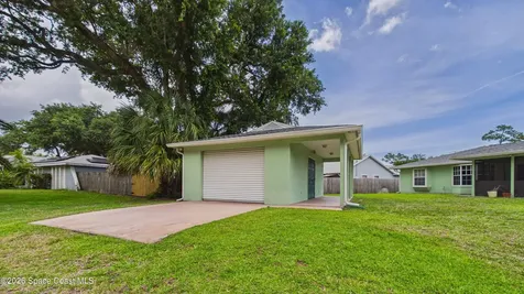 470 Golden Dove Avenue NE Palm Bay FL 32907