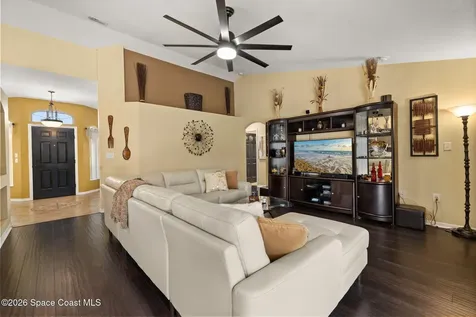 121 Nadell Avenue NW Palm Bay FL 32907