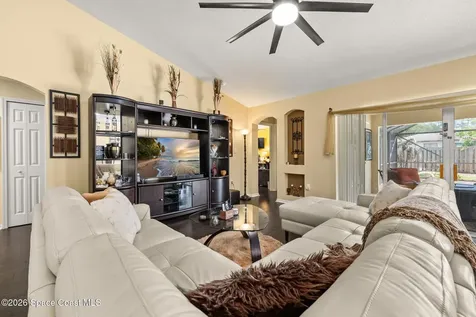 121 Nadell Avenue NW Palm Bay FL 32907
