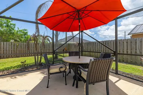 121 Nadell Avenue NW Palm Bay FL 32907