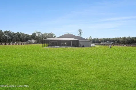 7403 NE 22nd Court Road Ocala FL 34479