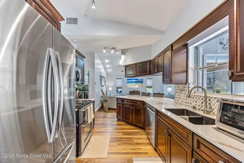 6145 Brabrook Avenue Grant FL 32949