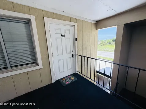 4304 London Town Road Mims FL 32754