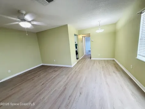 4304 London Town Road Mims FL 32754