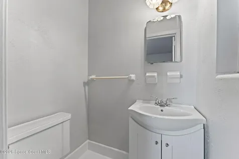 1042 Azalea Lane Cocoa FL 32922