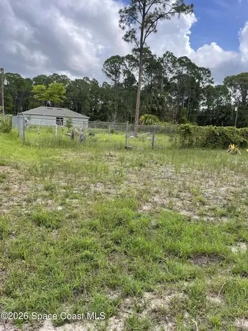 485 Sayre Road SW Palm Bay FL 32908