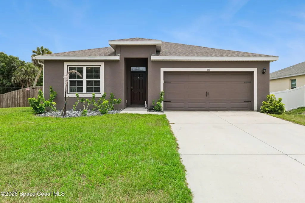 886 Pyracantha Street NW Palm Bay FL 32907