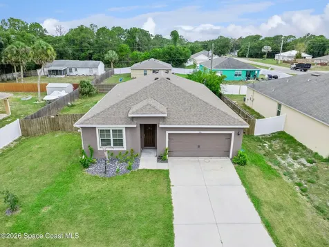 886 Pyracantha Street NW Palm Bay FL 32907