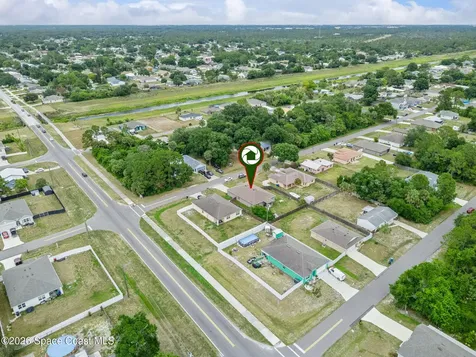 886 Pyracantha Street NW Palm Bay FL 32907