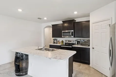 886 Pyracantha Street NW Palm Bay FL 32907