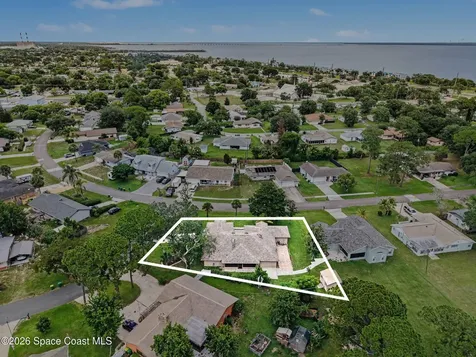 672 Altura Drive Cocoa FL 32927