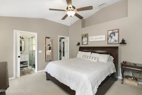 142 E 11th Street Chuluota FL 32766