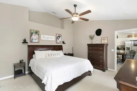 142 E 11th Street Chuluota FL 32766