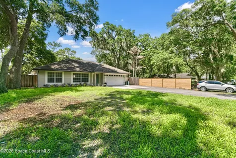 142 E 11th Street Chuluota FL 32766