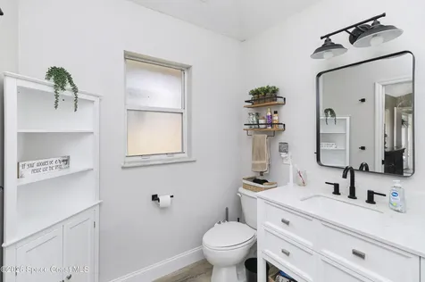 142 E 11th Street Chuluota FL 32766