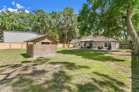 142 E 11th Street Chuluota FL 32766