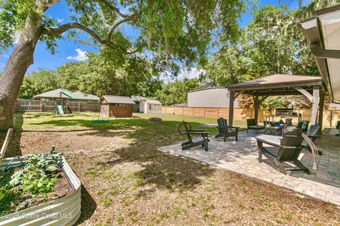 142 E 11th Street Chuluota FL 32766