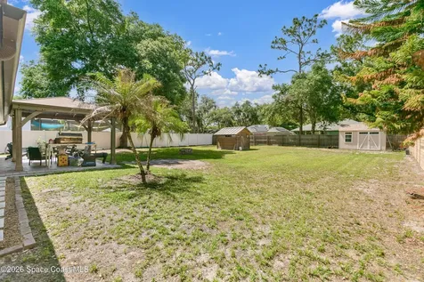 142 E 11th Street Chuluota FL 32766