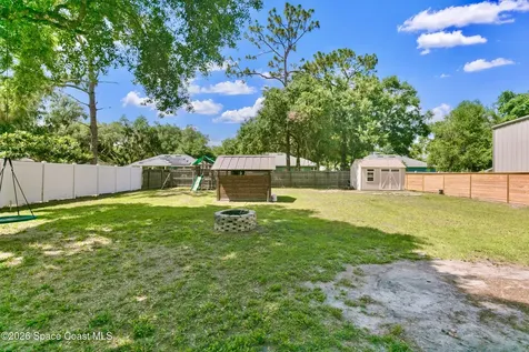 142 E 11th Street Chuluota FL 32766